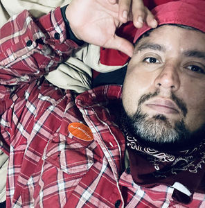 Meet your Posher, Santos m.